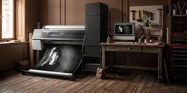 Prieš spaudą viską patikriname rankomis